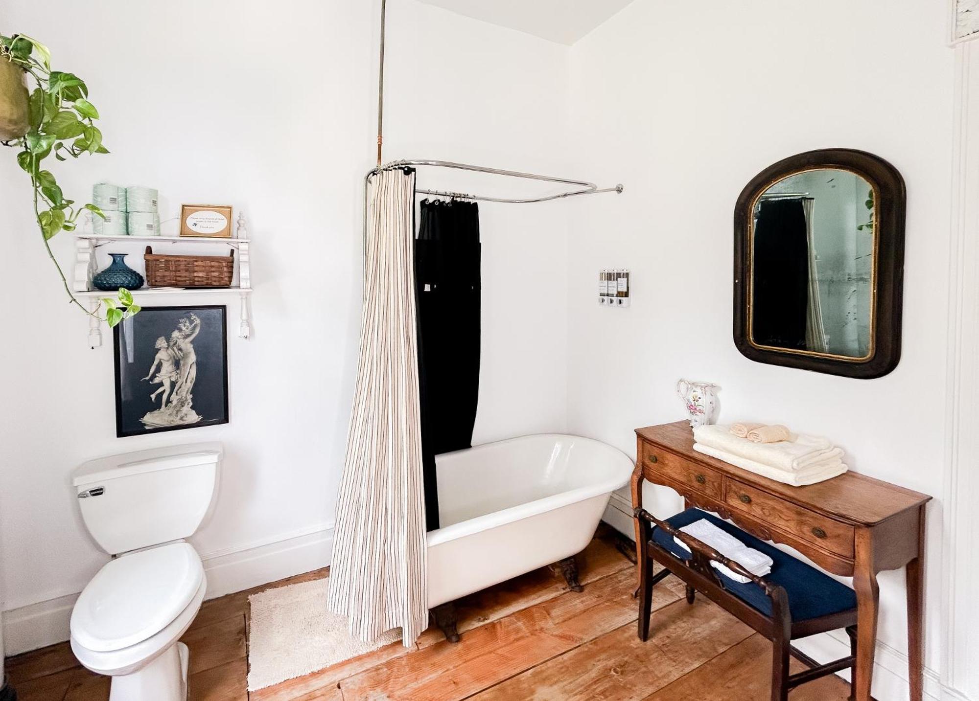 The Borland House Inn Montgomery Ngoại thất bức ảnh